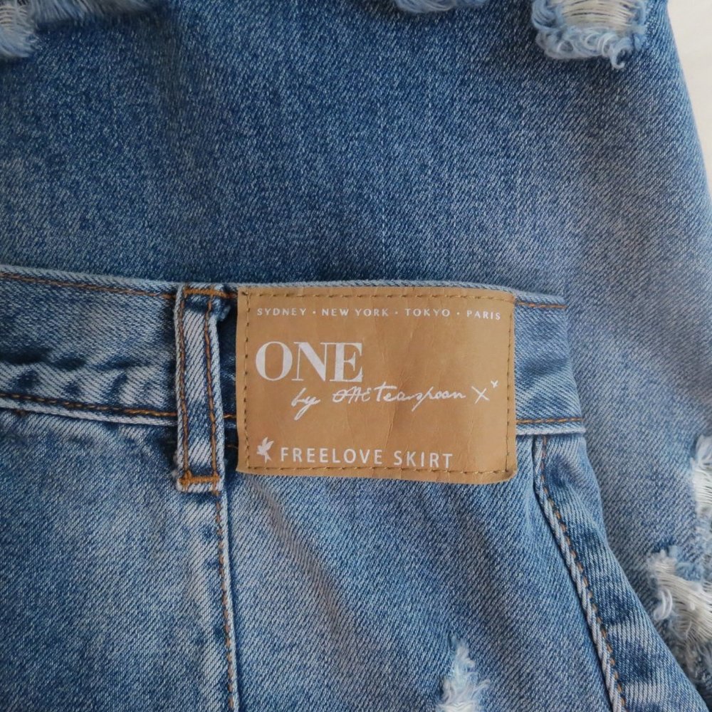 One Teaspoon Distressed Denim Pencil Skirt - Picture 3 of 3